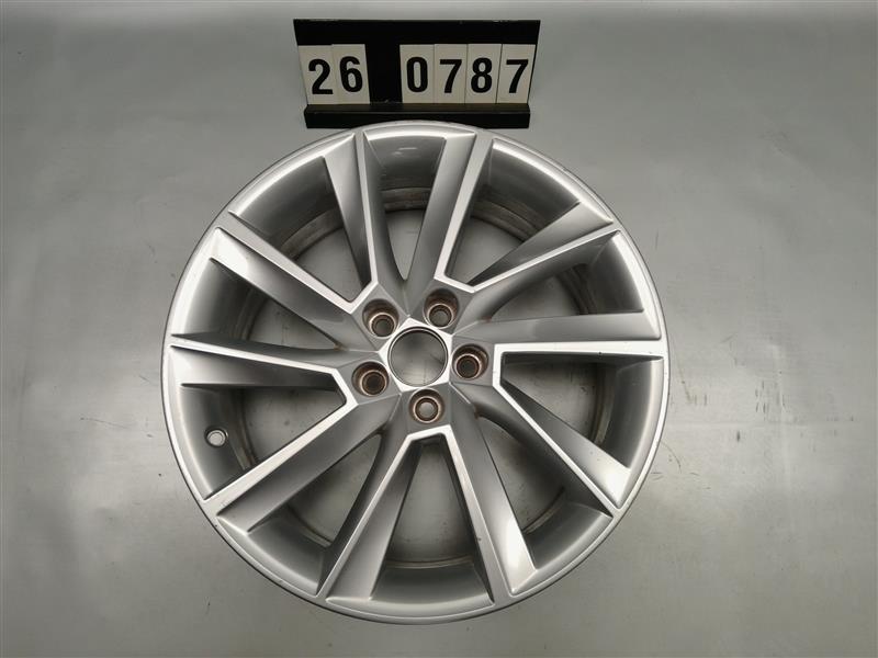 alu kolo disk kusovka Škoda Scala 657 601 025 D