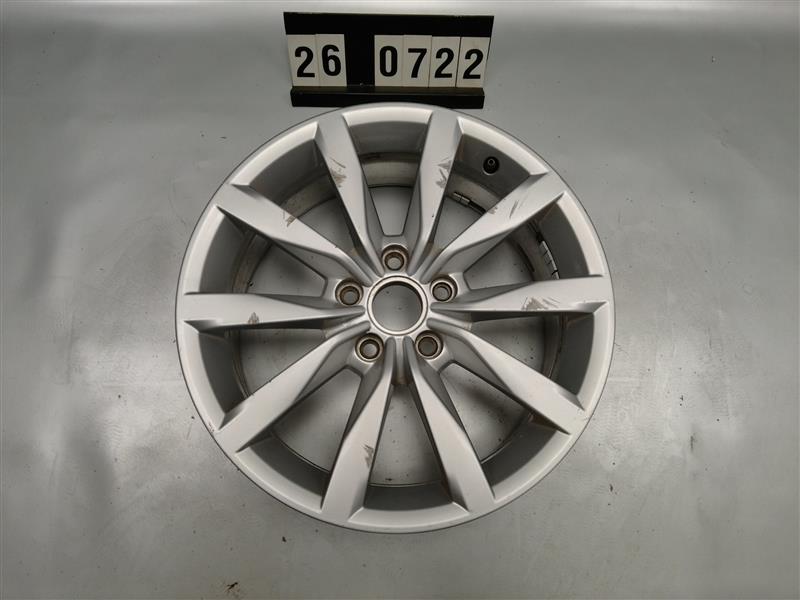 alu kolo disk kusovka VW Golf 7 5G0 601 025 BF