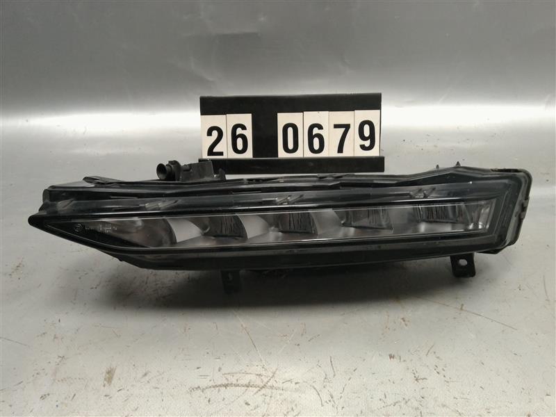 pravá přední mlhovka Škoda Superb III lift 3V0 941 700 B