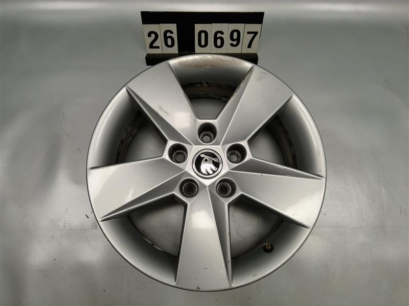 alu kolo kusovka Škoda Octavia III 5E0 601 025 H