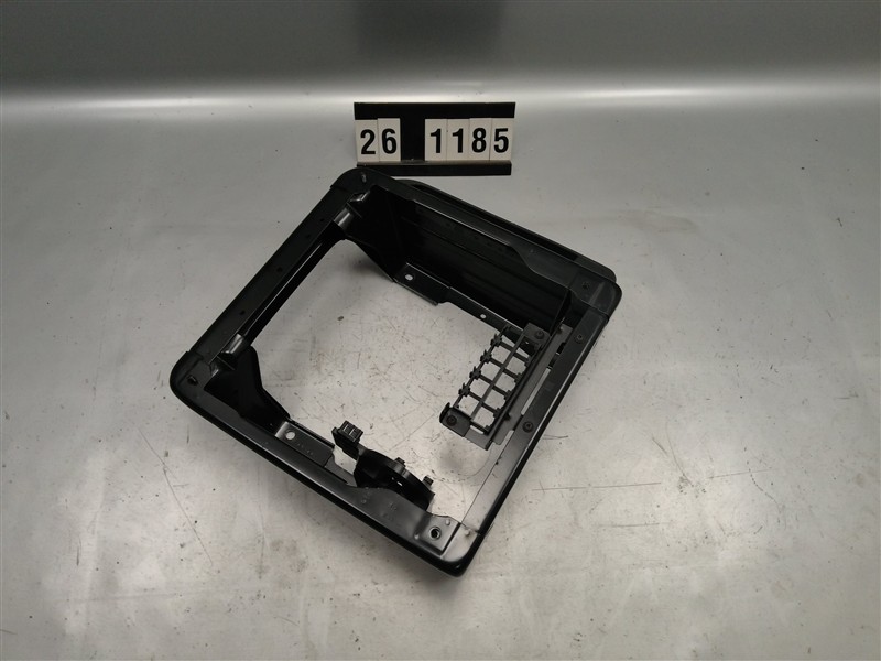 konzole sedadla vw t5 t6  7L1 881 678
