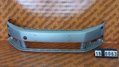 Přední nárazník Volkswagen Passat B7 3AA 807 221