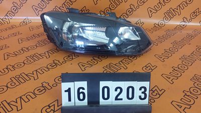 Přední pravý světlomet halogenový Volkswagen Polo 6R1 941 016 C