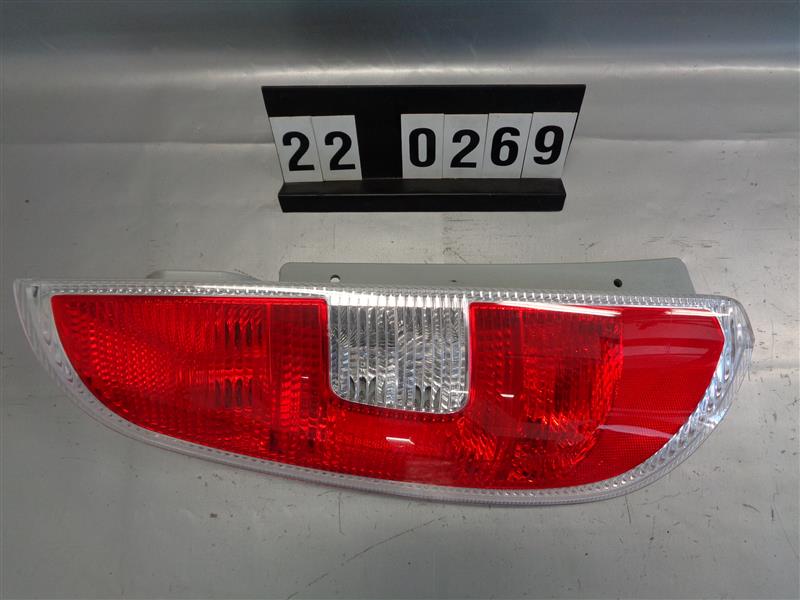 Škoda Roomster zadní levé světlo 5J7 945 095