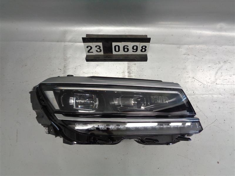 pravý přední led světlomet vw tiguan