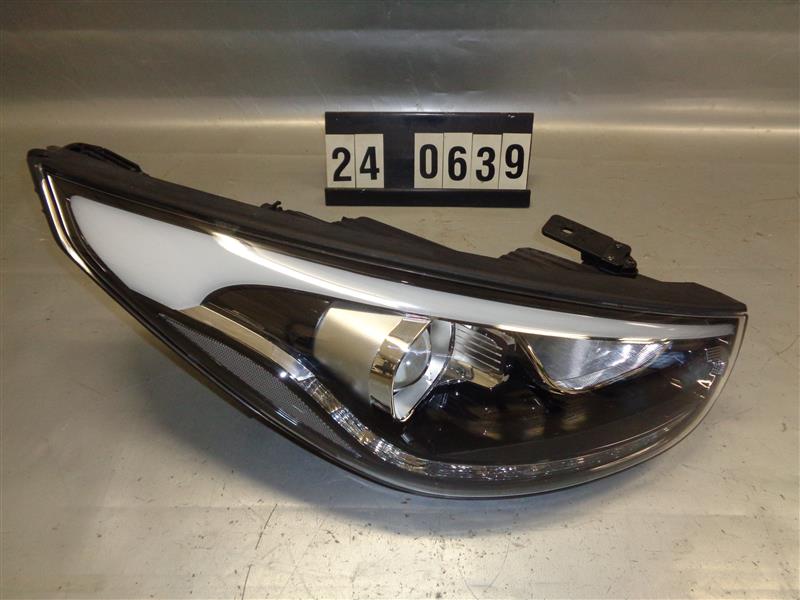 pravý přední xenon hyundai ix35 lift