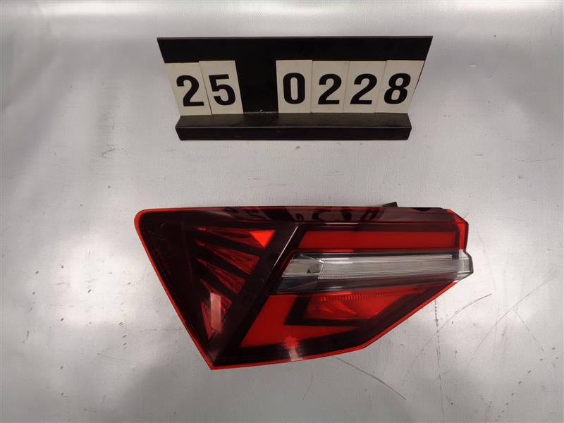 zadní levé led světlo škoda karoq lift