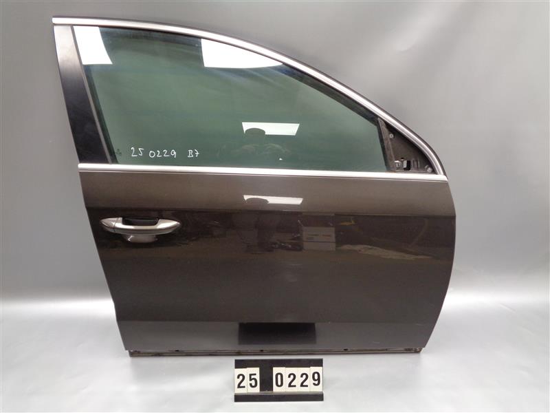 pravé přední dveře vw passat b7 3AA