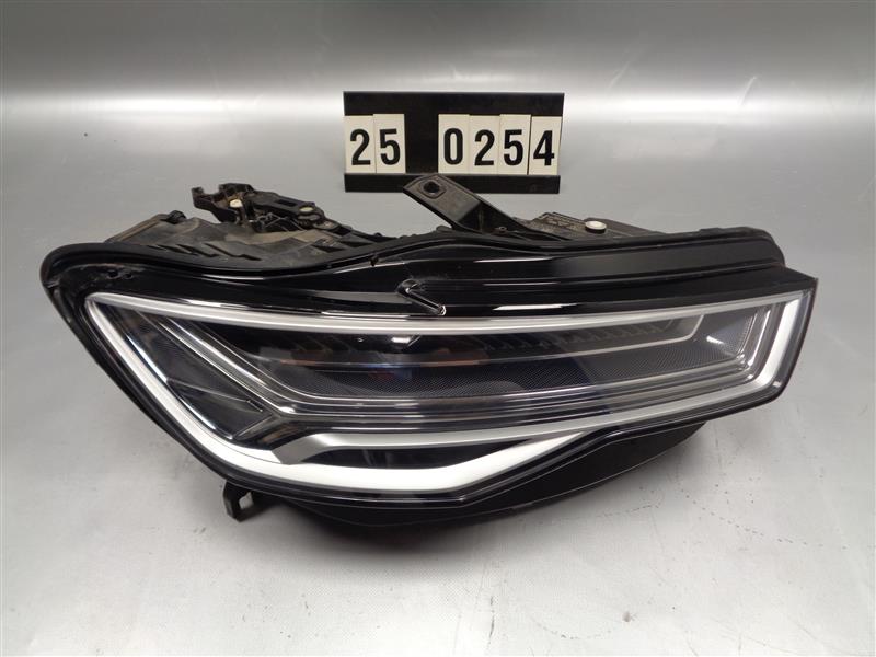 pravé přední světlo matrix audi a6 4G0 941 036