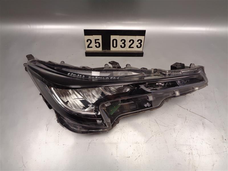 pravé přední led světlo toyota corolla E21 90119224