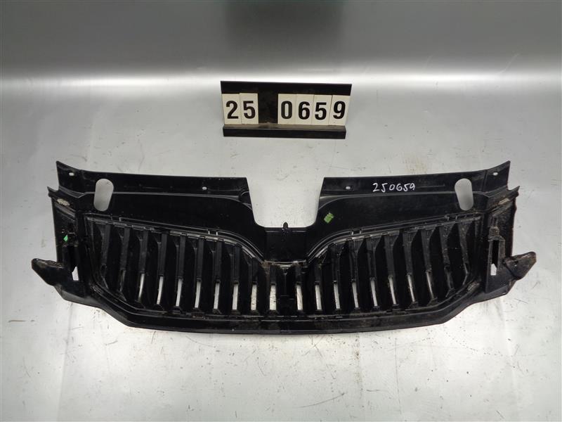 maska mřížka nárazníku Škoda Octavia 3 5E0 853 653