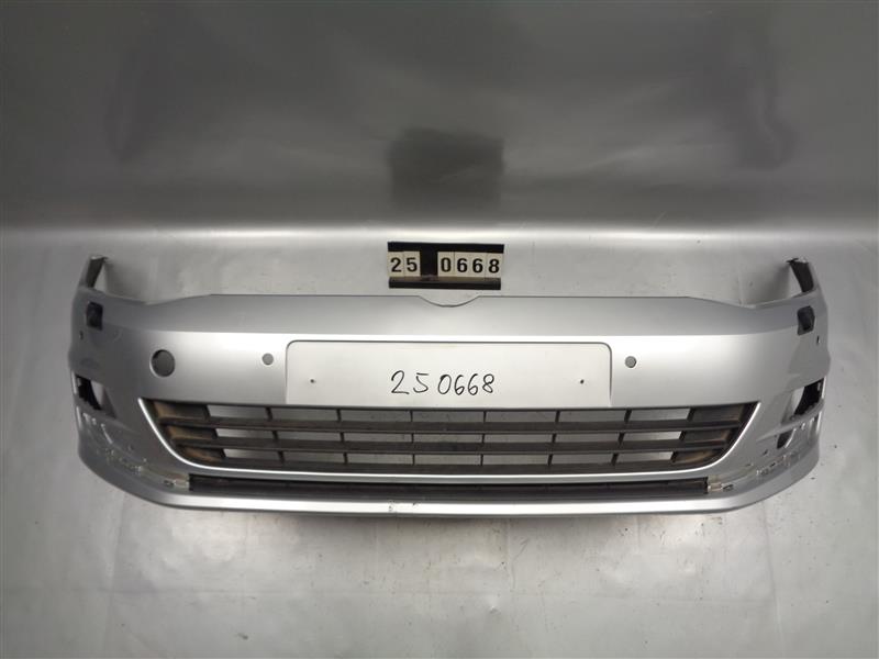 přední nárazník VW Golf 7 ostřik + 4x díry PDC 5G0 807 221