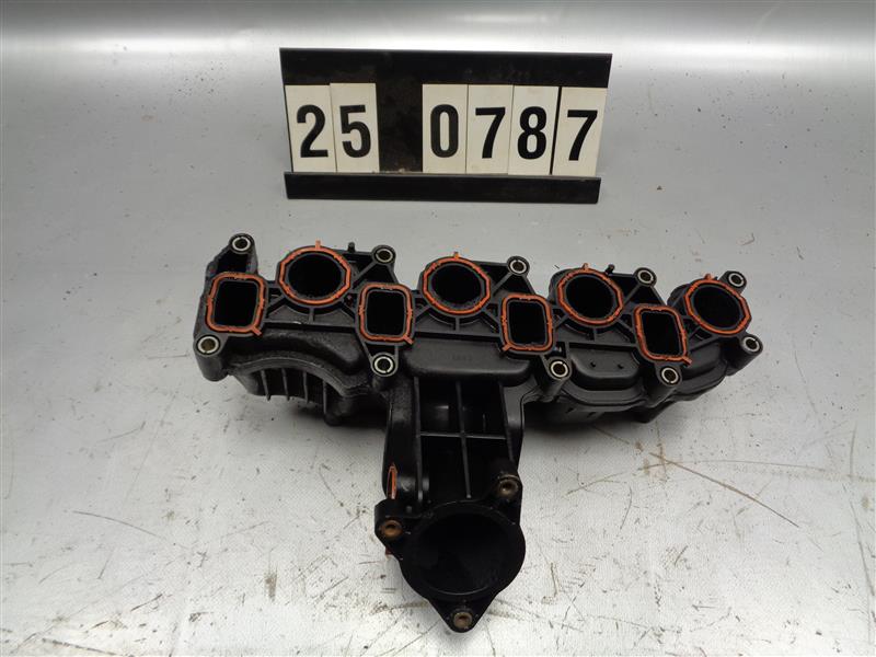 sání motoru sací potrubí Škoda VW Seat 03L 129 711 AL