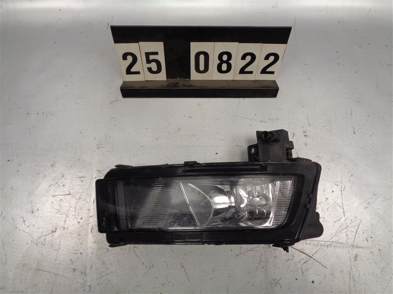 pravé přední mlhové světlo VW Touran II 5TA 941 662 A