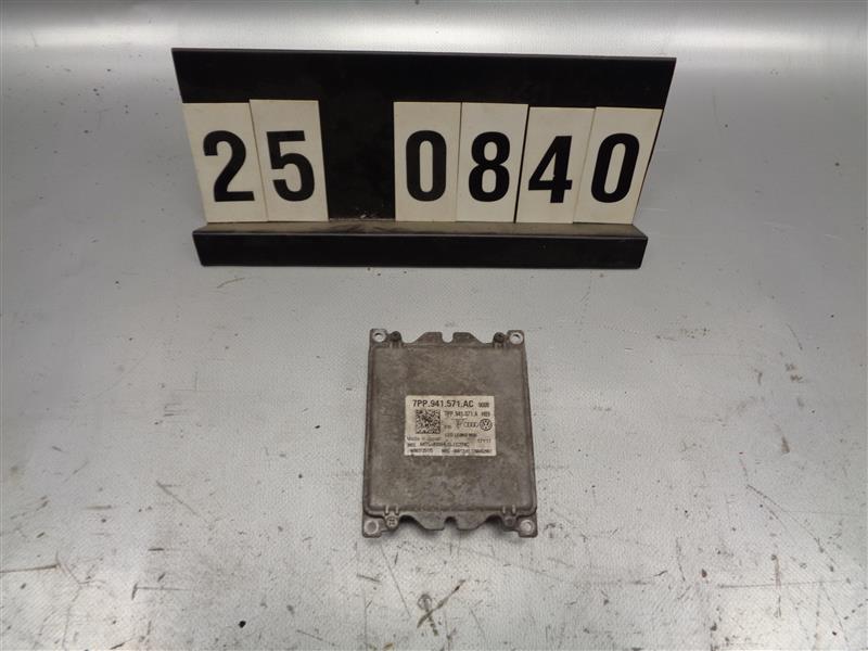 řídicí jednotka světlometu 7PP 941 571 AC