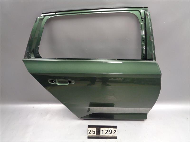 pravé zadní dveře Škoda Superb III