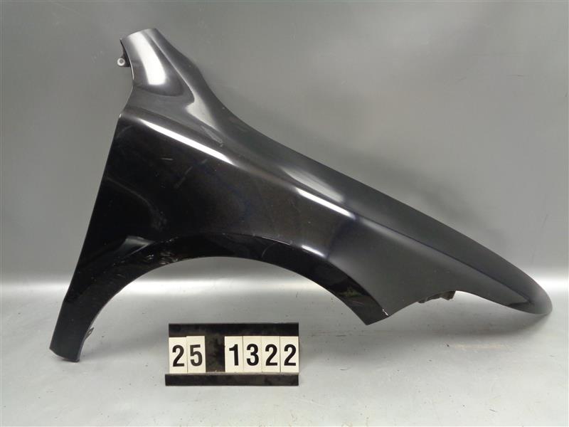 pravý přední blatník Škoda Superb II 3T0 821 022