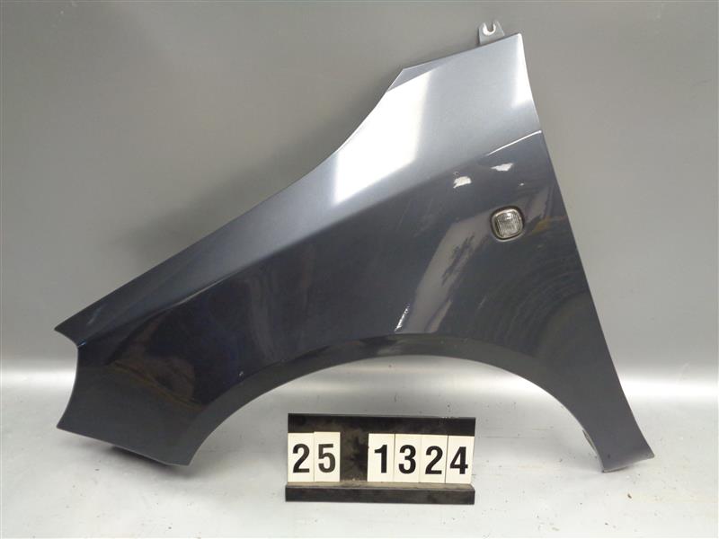 levý přední blatník Škoda Fabia II 5J0 821 021