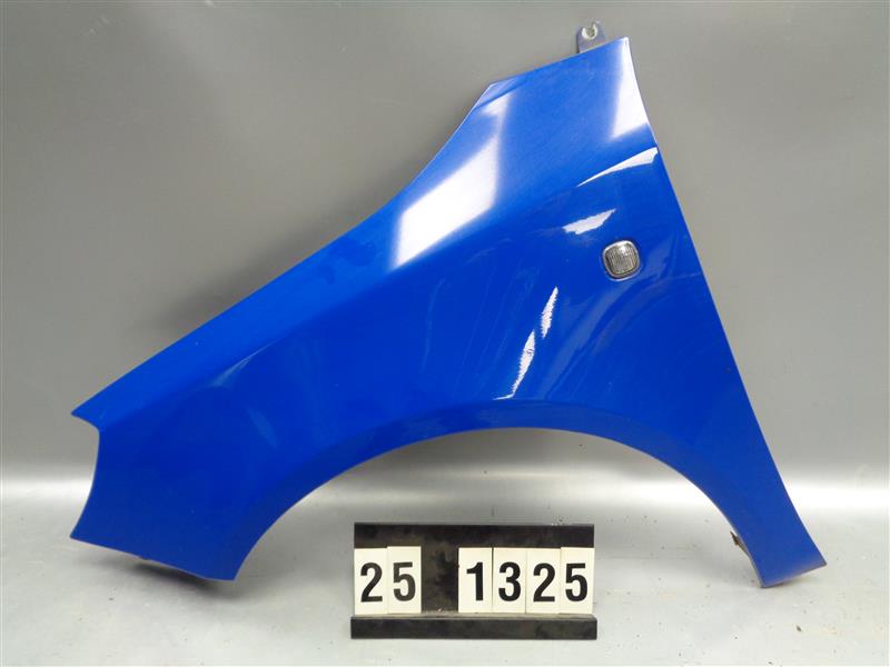 levý přední blatník Škoda Fabia II 5J0 821 021