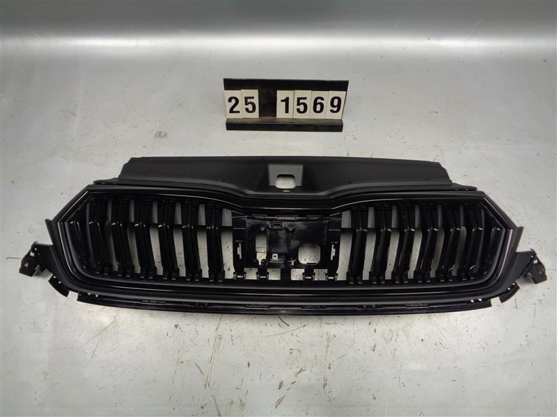 maska gril mřížka předního nárazníku Škoda Octavia IV lift