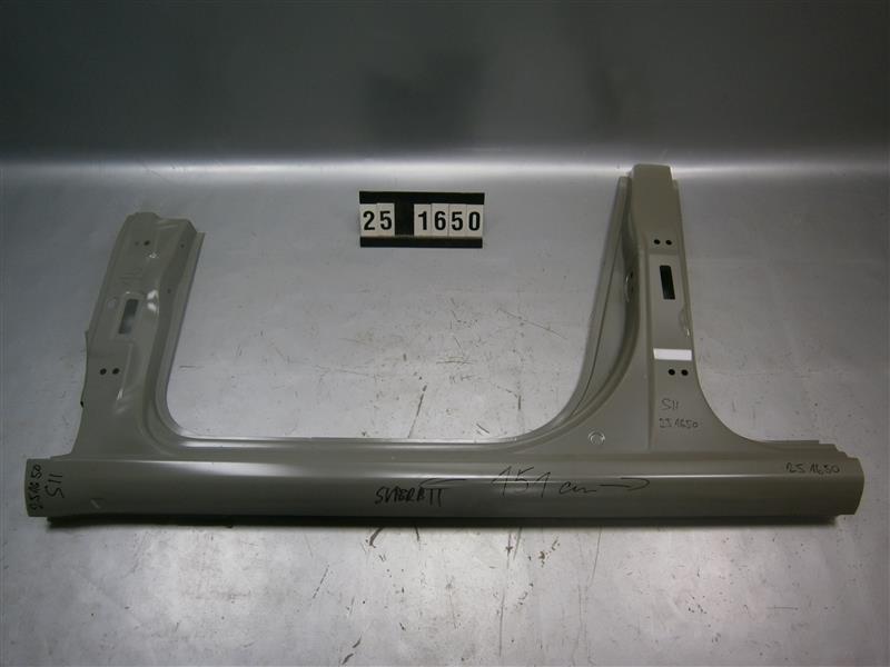 pravá přední část prahu Škoda Superb II