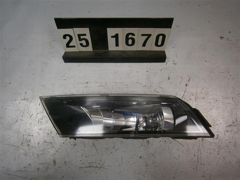 levá přední mlhovka Škoda Superb III 3V0 941 699