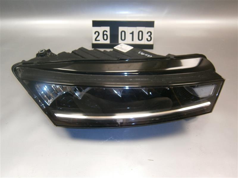 pravé přední LED světlo Škoda Octavia IV