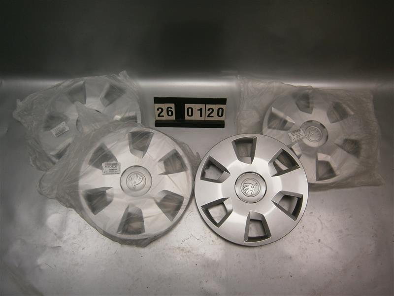 nové kryty kol Škoda Octavia R15 5E0601147F