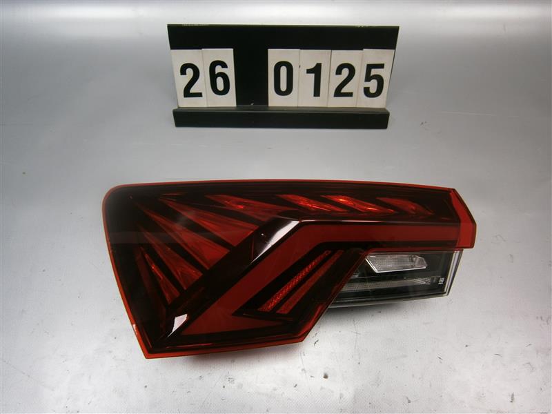 levé zadní LED světlo Škoda Octavia IV 5E3 945 207 A