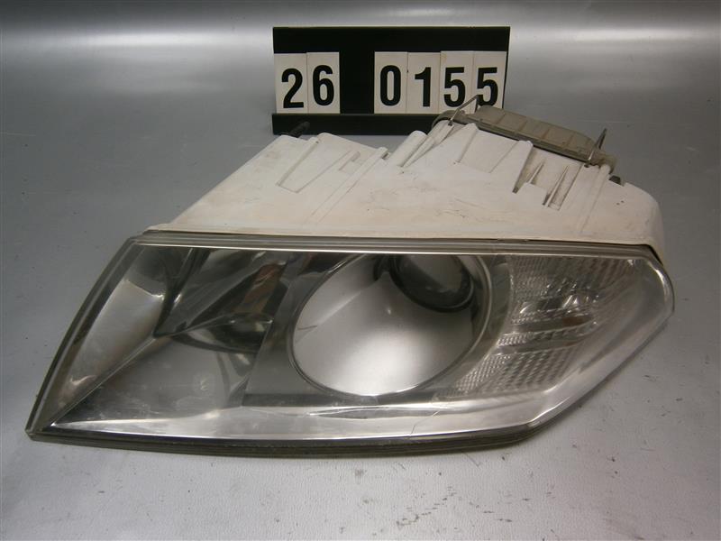 levé přední světlo xenon Škoda Octavia II