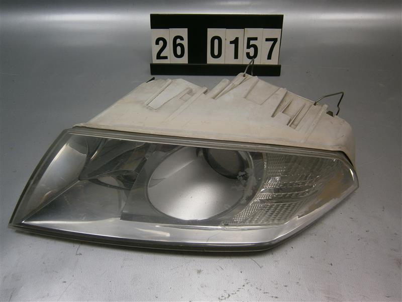 levý přední světlomet xenon Škoda Octavia II