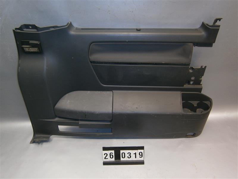 levý zadní tapicirunk VW Multivan rok 2012 krátká verze