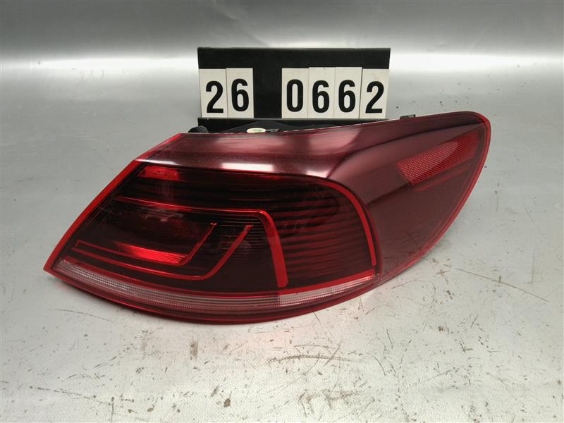 pravé zadní světlo VW Passat CC lift 3C8 945 208 M