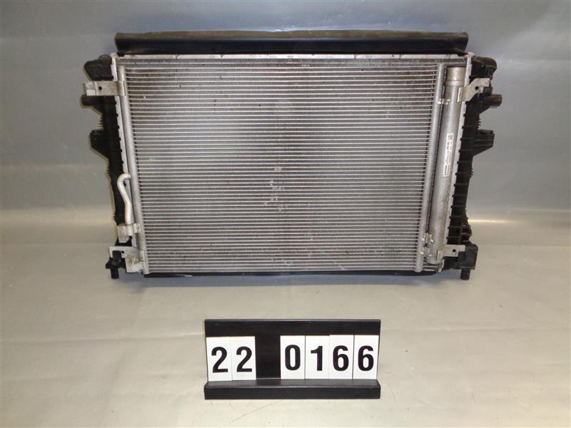 Škoda Octavia 3 set chladičů, klima +2x voda 5Q0 121 251 HS