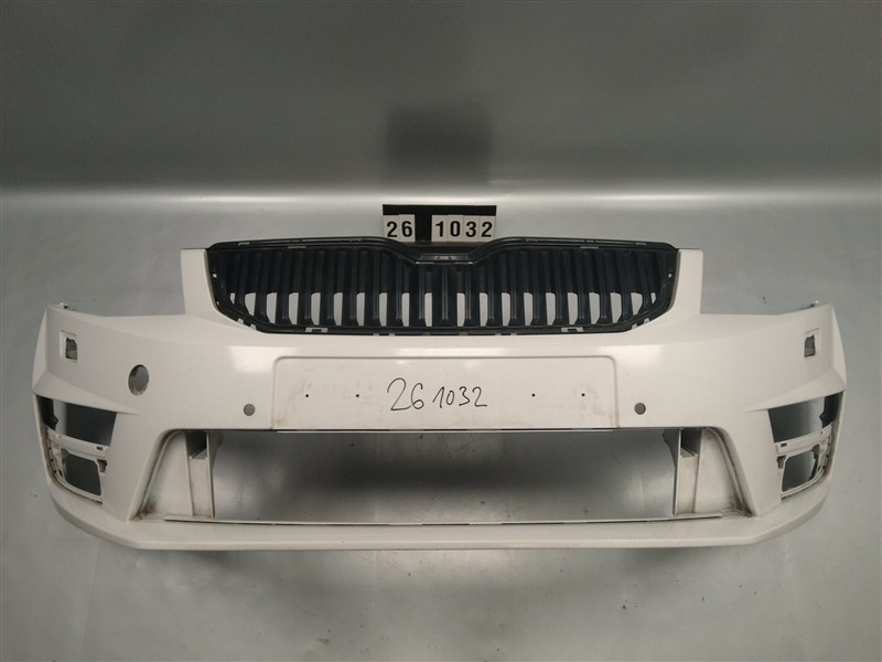 přední nárazník Škoda Octavia III RS 5E0 807 221 F