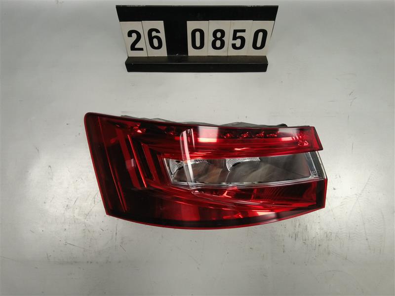 levé zadní světlo Škoda Superb III 3V5 945 207 A