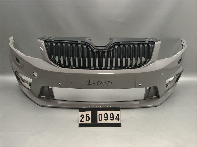 přední nárazník Škoda Octavia III RS předfacelift 5E0 807 221 F