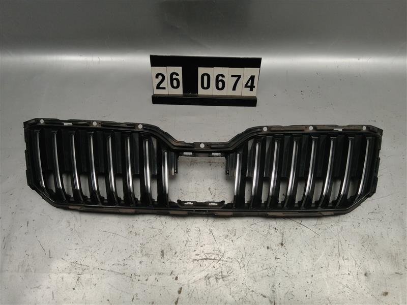 maska mřížka chladiče Škoda Superb III