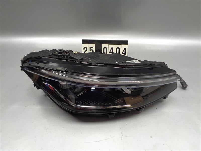 pravé přední světlo Matrix VW Passat B9 3J1 941 036