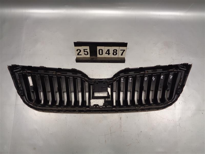 maska mřížka Škoda Superb 3 facelift