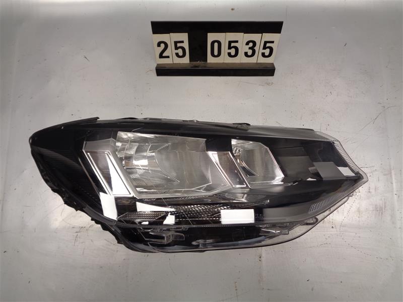 pravé přední světlo VW Caddy 2K8 941 006 D