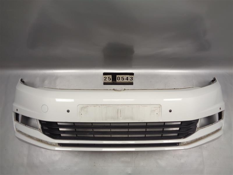 přední nárazník VW Touran 5TA 807 221 AL
