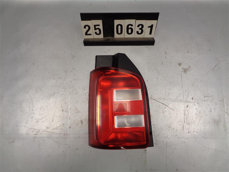 levé zadní světlo do dělených dveří VW Transporter T6
