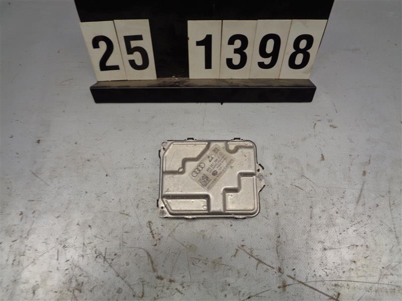 řídicí jednotka světla 8V0 907 399 B