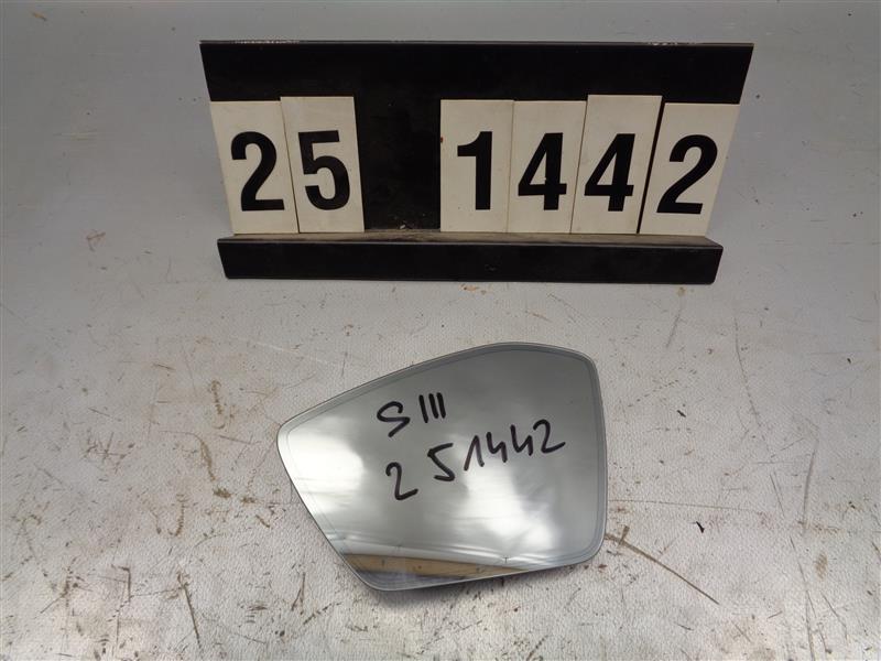 sklo zatmavovací - levé zpětné zrcátko Škoda Superb III