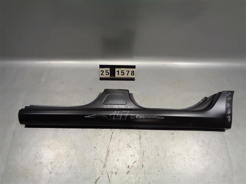 levá zadní část prahu Škoda Octavia III