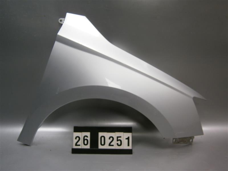 pravý přední blatník Škoda Fabia III 6V0 821 106