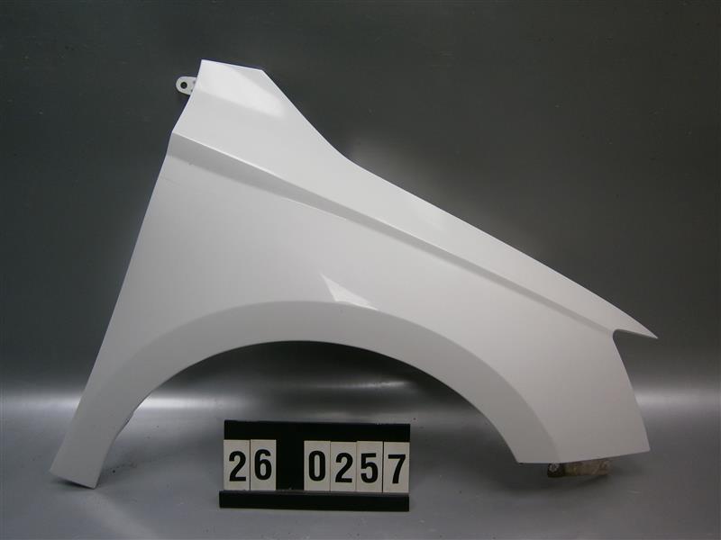 pravý přední blatník Škoda Fabia III 6V0 821 106