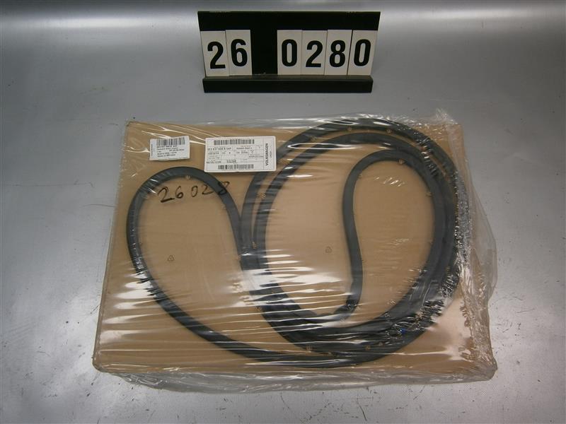 pravé těsnění dveří Škoda Octavia IV 5E3 837 698 B 5AP