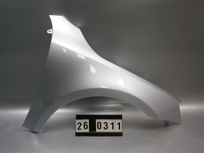 pravý přední blatník Škoda Octavia III 5E0 821 106 A/B